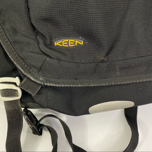 Keen Bags Keen Messenger Laptop Bag Black Rubber Bottom Euc Poshmark